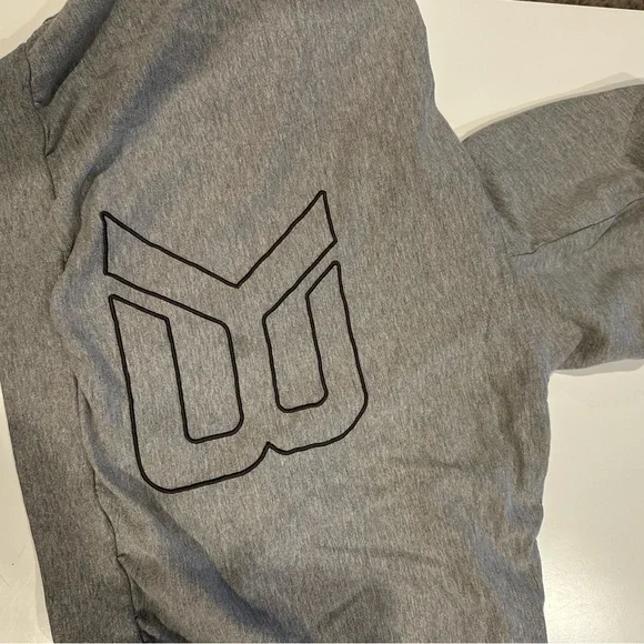 BETTER BODIES Gray Cropped Boxy Hoodie - Picture 4 of 4